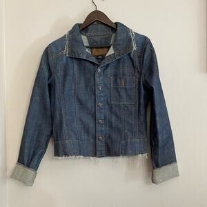 GUESS denim jean jacket in Large